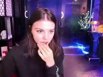 alma_pearl on Chaturbate