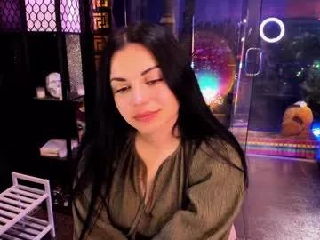 alma_pearl on Chaturbate