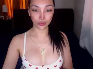 angelicqueents on Chaturbate