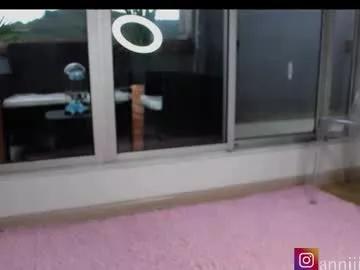 annie_snow_ on Chaturbate 