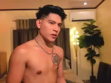 Freechat bentlyfuck on Chaturbate