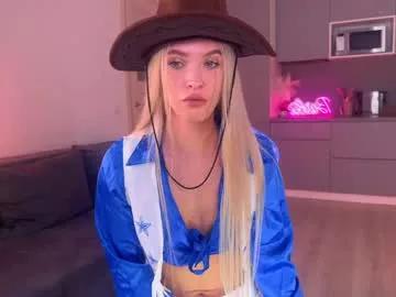 blush_mikki on Chaturbate