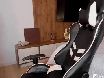 Chaturbate camilagomezz is Freechat camilagomezz — Threesome video 50% OFF on my bio/ fav tips 5/55/111/555/777/888 RIDE TORSO 999 tks / type