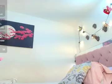 carameloo_06 on Chaturbate 