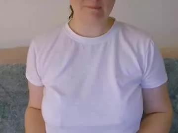 Freechat chubbymaia on Chaturbate