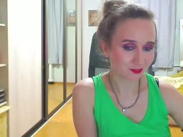 classyinna on Chaturbate