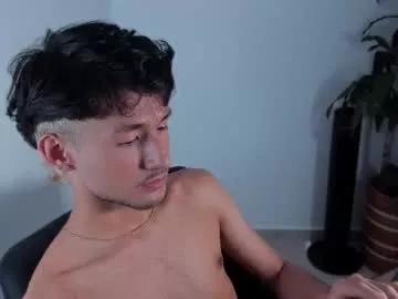 dimitri_targaryen on Chaturbate