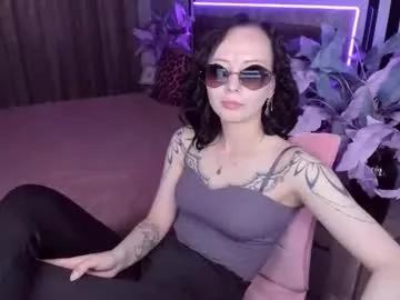 eliseroyalty on Chaturbate