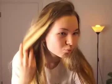 elizabethennals — #new g: to touch my lips -  Hello im Elizabeth I'm 18 years old,  here im #shy #teen #young #18 [15 tokens remaining]