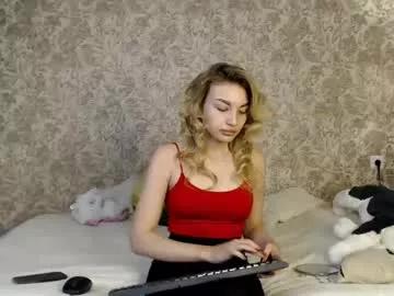ellamilla on Chaturbate 