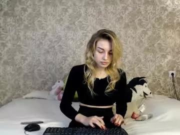 ellamilla on Chaturbate 