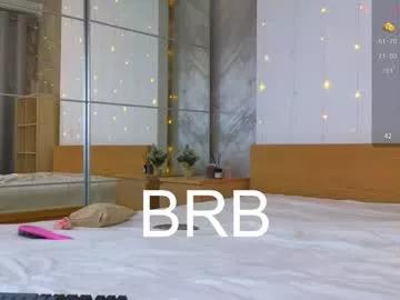 ellamilla on Chaturbate 