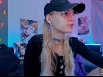 elli_26 on Chaturbate 