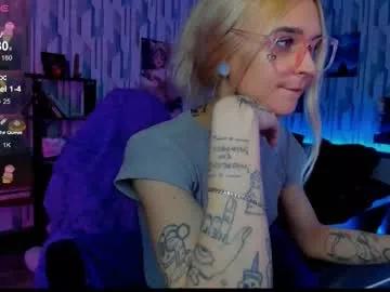 elli_26 on Chaturbate 