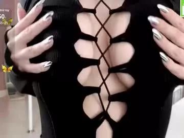 eva__summers on Chaturbate 