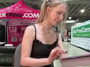 eve003300 on Chaturbate 