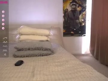 evelina_fox on Chaturbate 