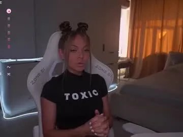 evelina_fox on Chaturbate 