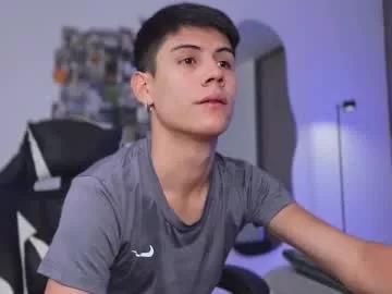 hey_cesard on Chaturbate