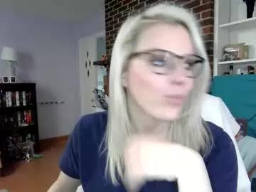 holly_bourbon on Chaturbate 