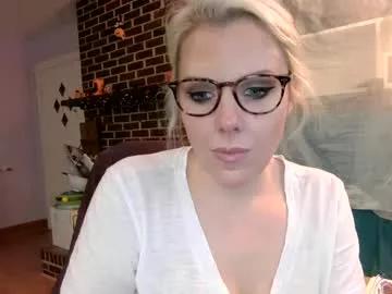 holly_bourbon on Chaturbate 