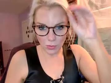 holly_bourbon on Chaturbate 