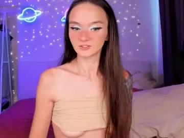 hottiesteverly on Chaturbate