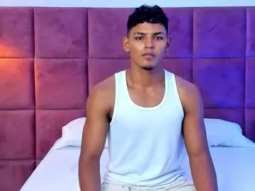 hugo_cano — SHOW CUM!! Give me great welcome on my first day here on the site. #slave #findom #latino #master #new #muscle #cum  [1999 tokens remaining]