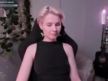 imnotmia on Chaturbate