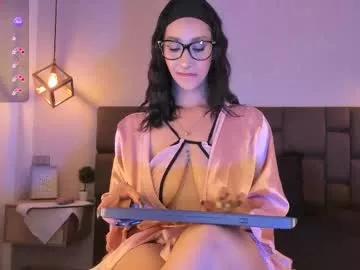 isabella_santamaria on Chaturbate 