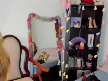 kittyzenn on Chaturbate 