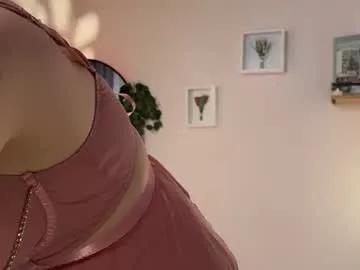 lela_ryan on Chaturbate