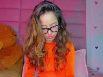 littlee_emma_ on Chaturbate 