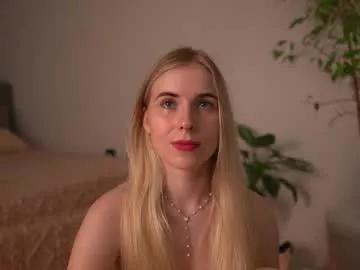 lorrie_love_story on Chaturbate