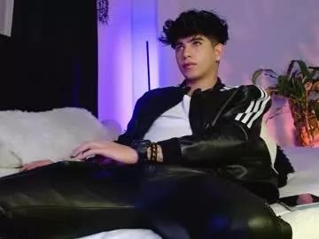 lylebennett_ on Chaturbate 