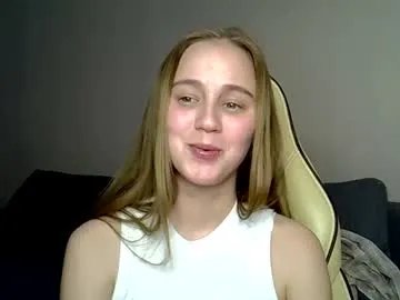 marryvi model from cb