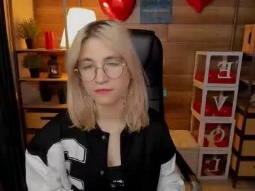 moon13152 on Chaturbate