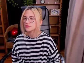 moon13152 on Chaturbate