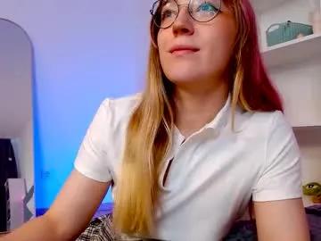 mrs_squirtling — GOAL: Massage my G spot with a toy and make me squirt [777 tokens left] #puffynipples #bignipples #shaved #muscle #oil