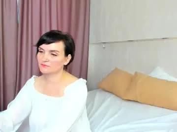 nicole_wans — GOAL: Show panties [33 tokens remaining] Hey im Nicole and new here #new #milf #curvy #mature #nonude