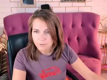 nicolehits — GOAL: Tip if you have fantasies about me [300 tokens remaining] Welcome to my room! Dont be shy to write me! #tease  #nonude #milf #mommy  #skinny