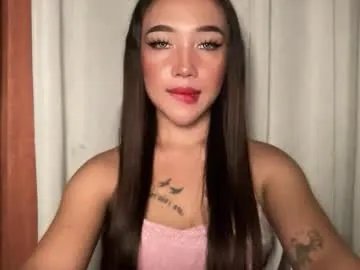 oliviaxxmore69 model from cb