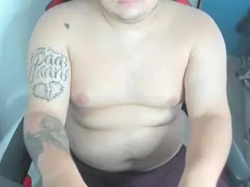 onewhiteboichub on Chaturbate 