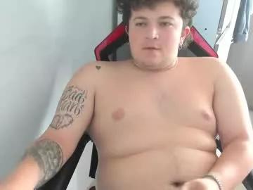 onewhiteboichub on Chaturbate 