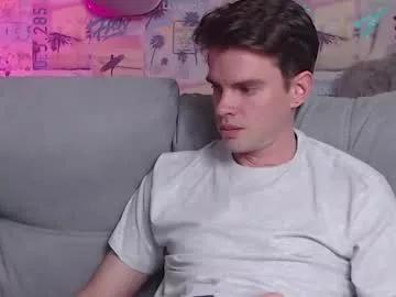 oxmikexo on Chaturbate