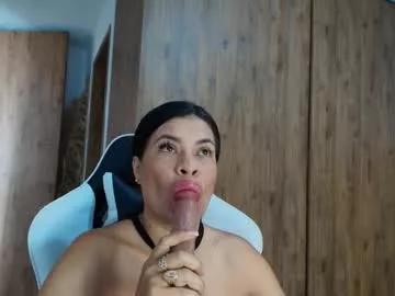perla_milf4u on Chaturbate