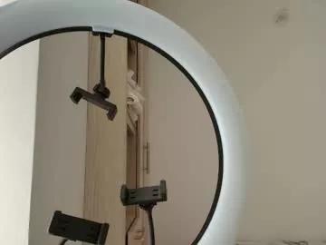 perla_milf4u on Chaturbate