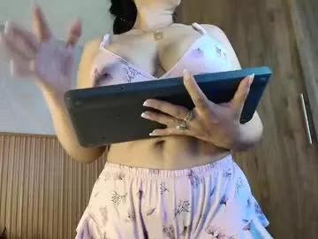 perla_milf4u on Chaturbate