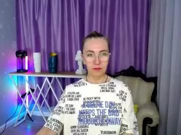 queen_a_n_i on Chaturbate 