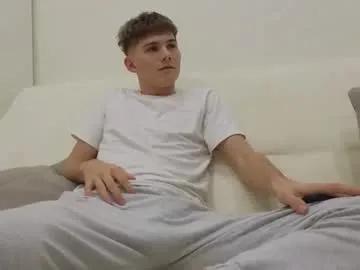 reeves_bae — GOAL: Take off Teddy's pants [70 tokens remaining] Welcome to my room! #feet #blonde #redhead #lovense #new